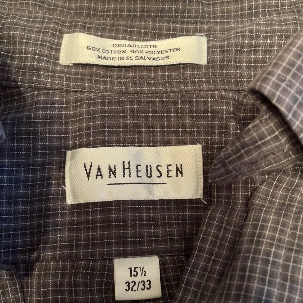Van Heusen 15 1/2 32/33 button down